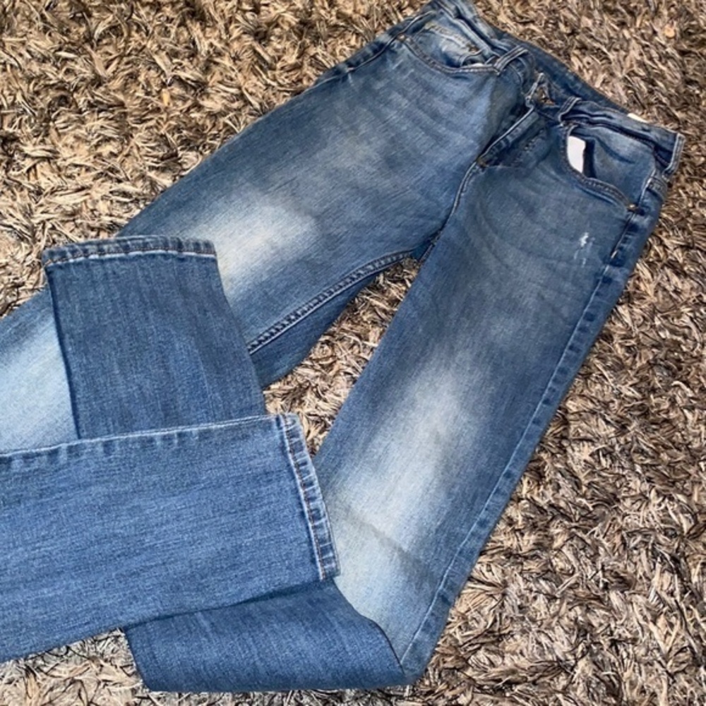 Womens skinny high waisted H&M jeans EUC 28 / 32.